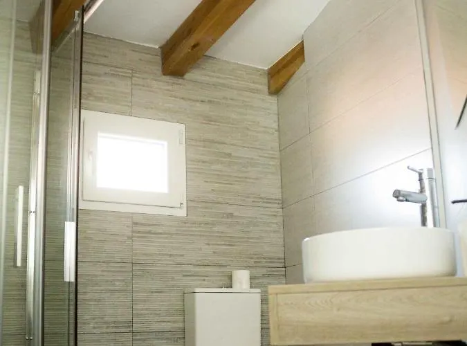 Rurales Parajes De Piedra Ibdes