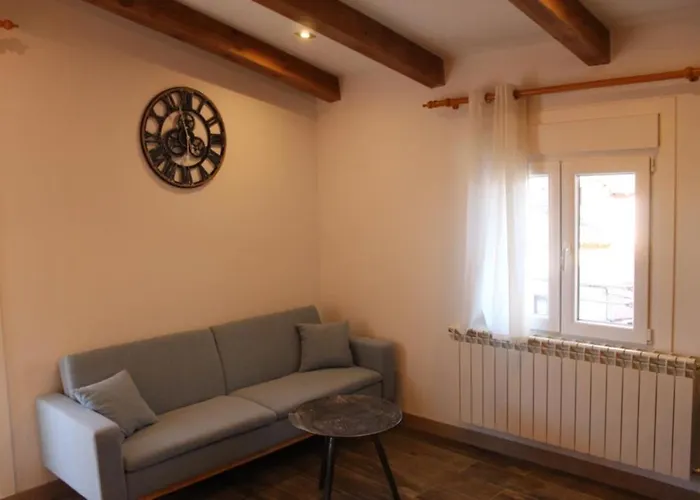 Rurales Parajes De Piedra Ibdes