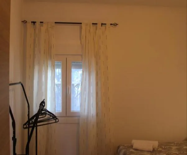 Rurales Parajes De Piedra *